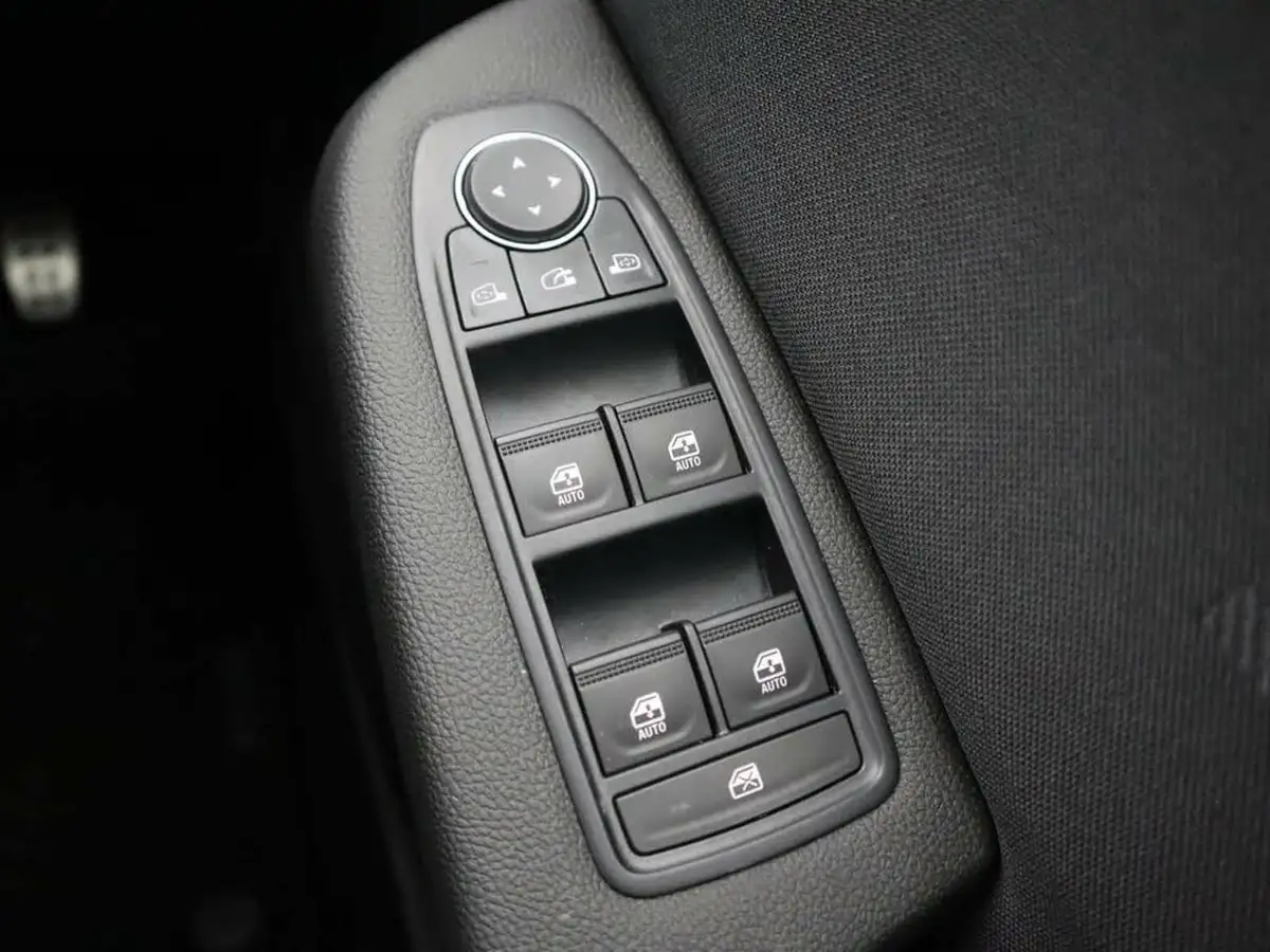 2024-renault-clio-10-tce-esprit-alpine-big-37