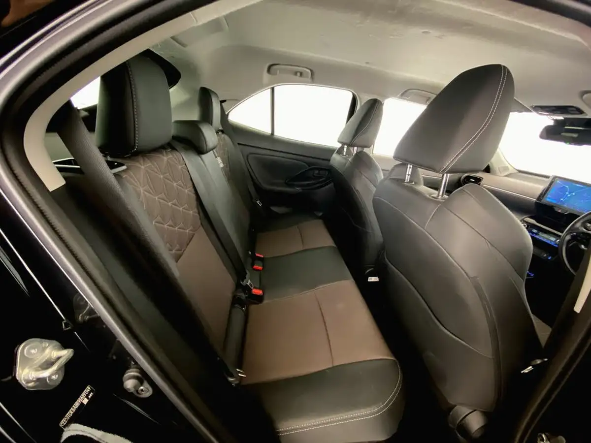 2022-toyota-yaris-cross-15-vvt-i-excel-awd-i-big-24