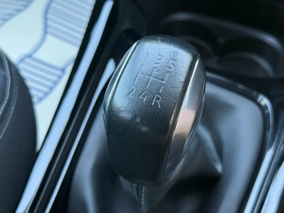2019-peugeot-2008-suv-15-bluehdi-allure-100bhp-big-20