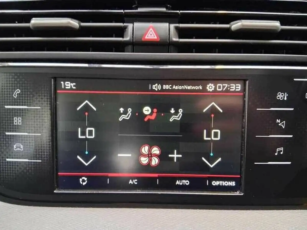 2018-citroen-grand-c4-spacetourer-16bluehdi-touch-edition-120ps-big-21