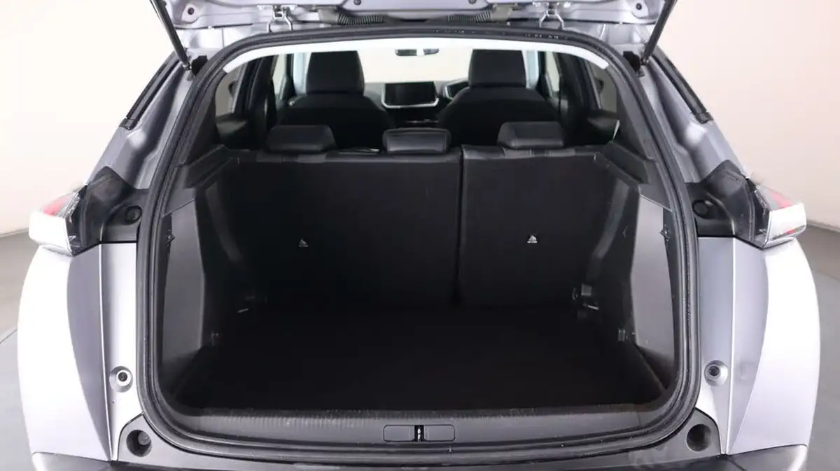 2022-peugeot-2008-suv-12-puretech-allure-premium-100bhp-big-15