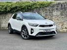 2018-kia-stonic-16crdi-first-edition-small-0