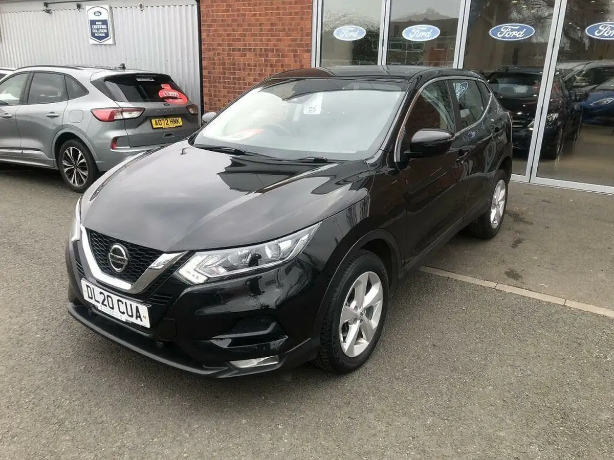 2020-nissan-qashqai-15dci-acenta-premium-17in-alloys-dct-big-2