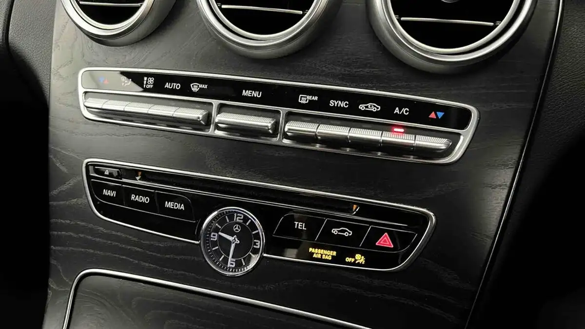 2016-mercedes-benz-c-class-21d-c220d-amg-line-170ps-ss-saloon-4d-auto-big-20