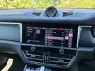 2022-porsche-macan-20-small-25