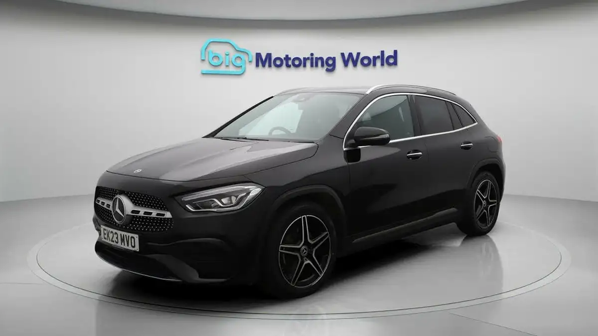 2023-mercedes-benz-gla-class-13-gla-200-amg-line-premium-station-wagon-big-3