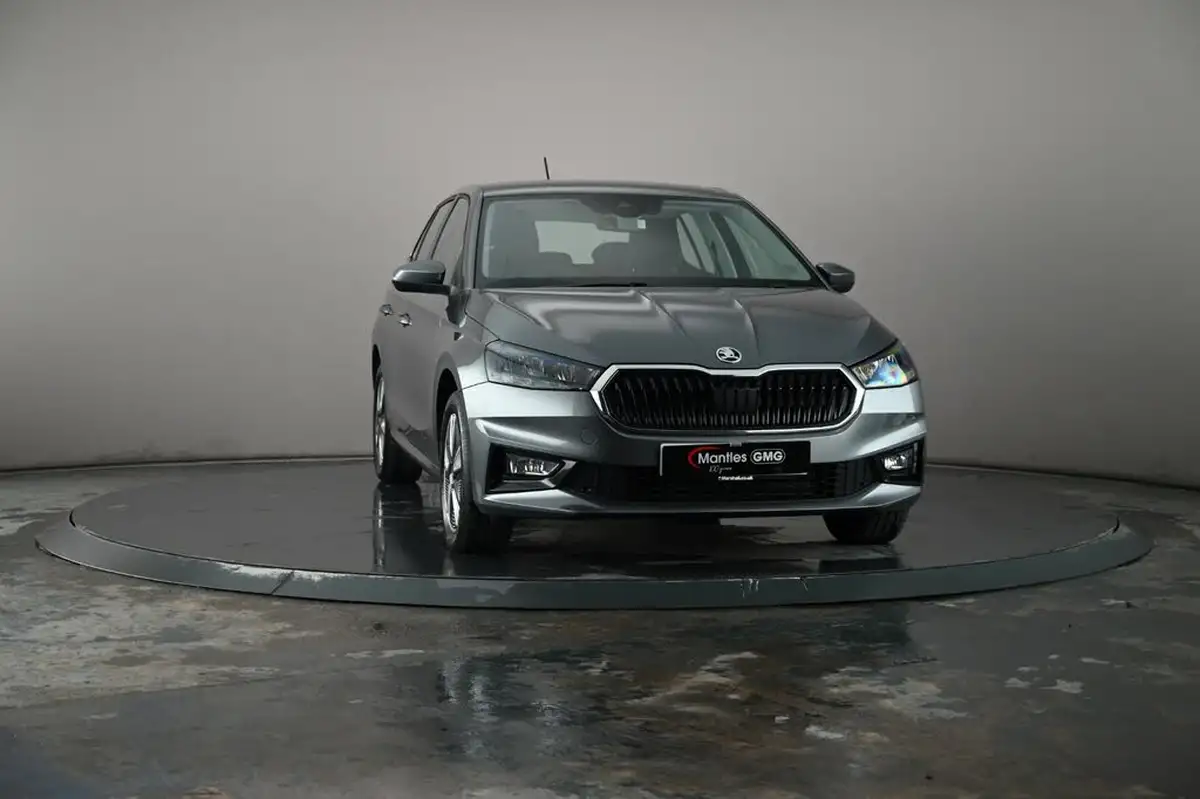 2022-skoda-fabia-10-tsi-se-l-110ps-hatchback-big-4