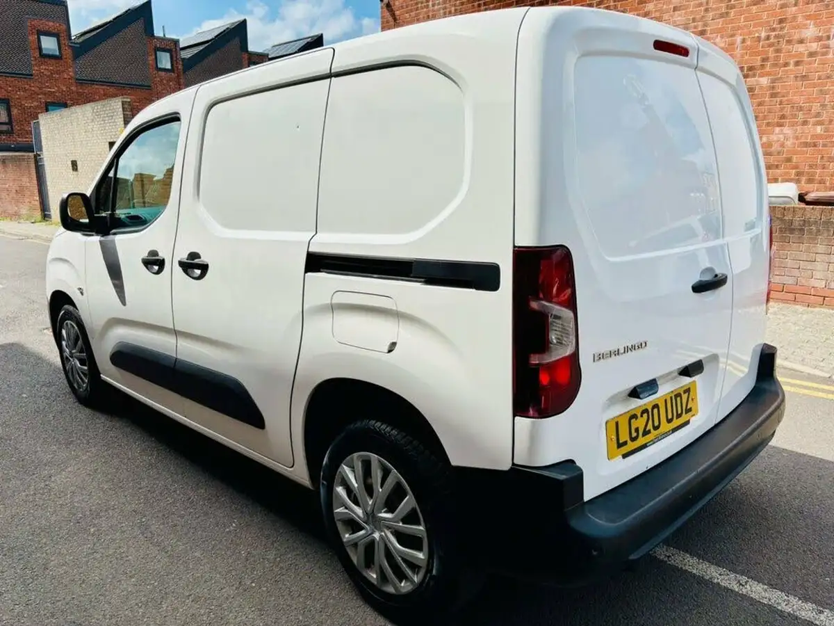 2020-citroen-berlingo-15bluehdi-1000-enterprise-100pseu6dt-e-ss-panel-big-3