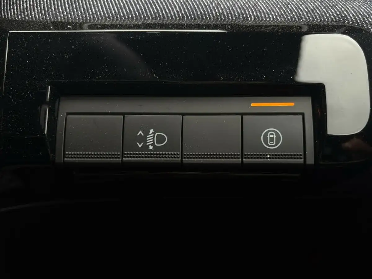 2025-renault-r5-e-tech-e-tech-techno-150ps-52kwh-comfort-big-17