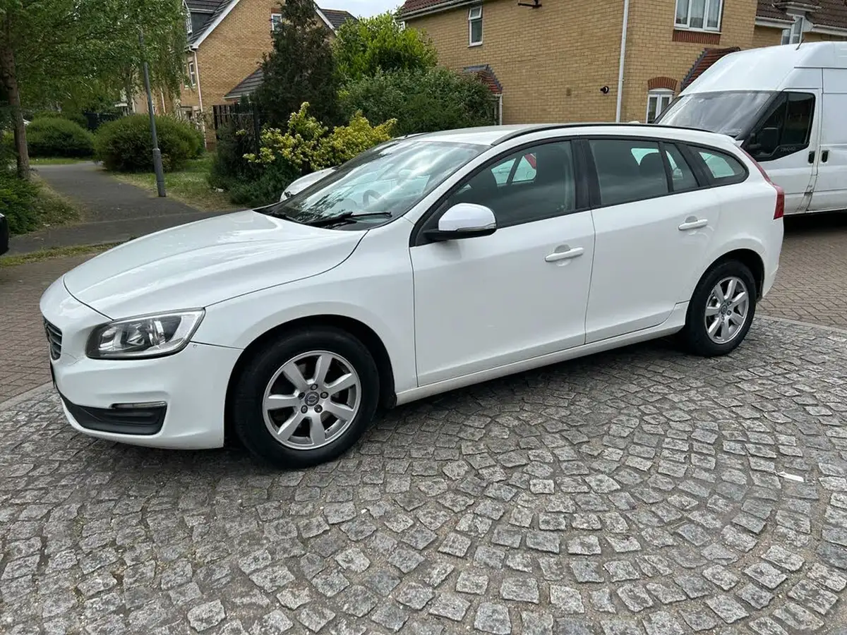 2014-volvo-v60-16td-d2-business-edition-powershift-big-21