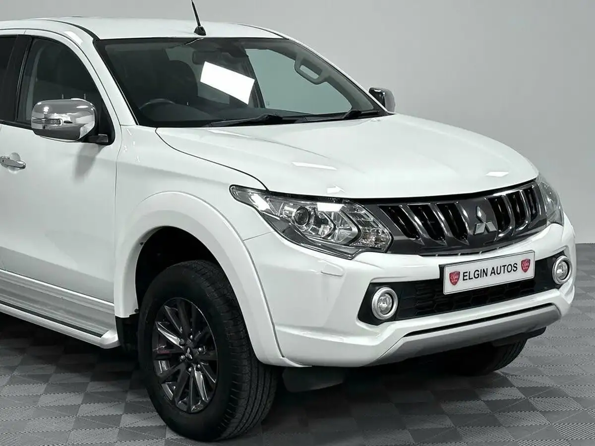 2018-mitsubishi-l200-24di-d-warrior-eu6-big-15