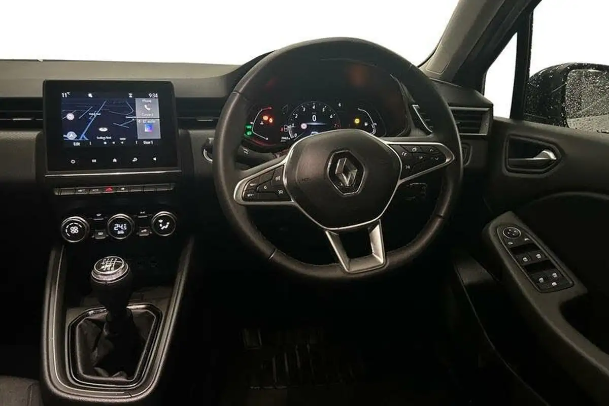 2022-renault-clio-10-tce-evolution-big-10