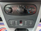 2014-dacia-sandero-12-ambiance-small-24