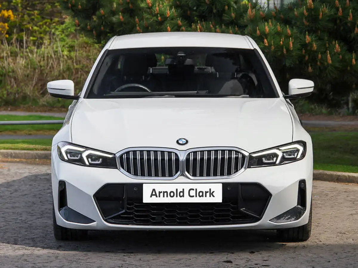 2023-bmw-3-series-20-320i-m-sport-saloon-4d-big-15