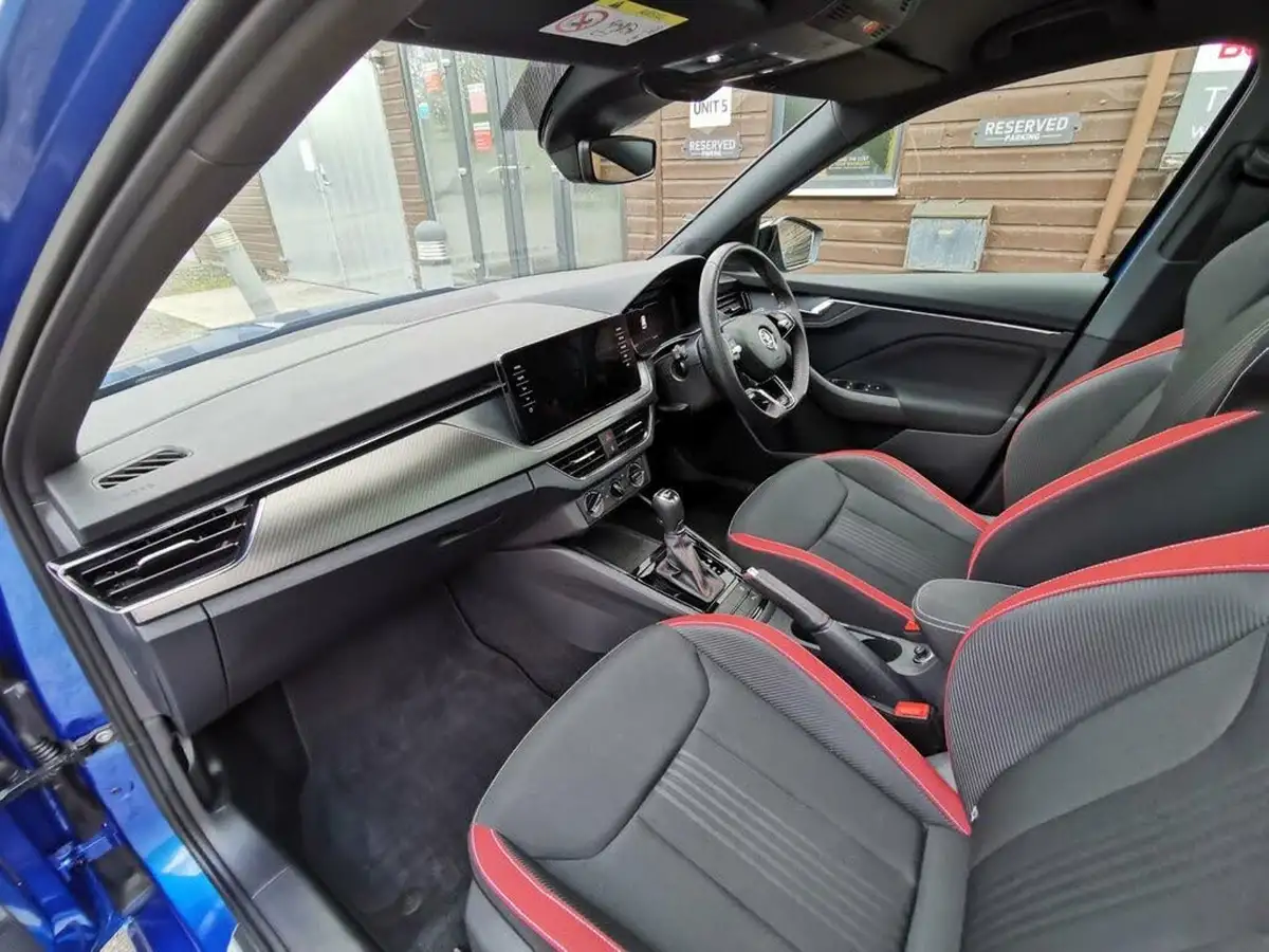 2020-skoda-kamiq-15-tsi-monte-carlo-dsg-big-16
