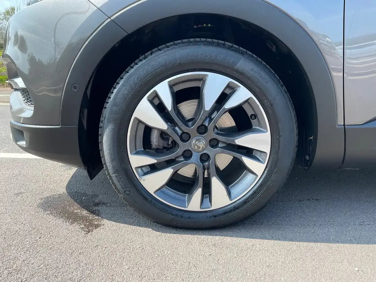 2020-vauxhall-grandland-x-12-sri-nav-big-8