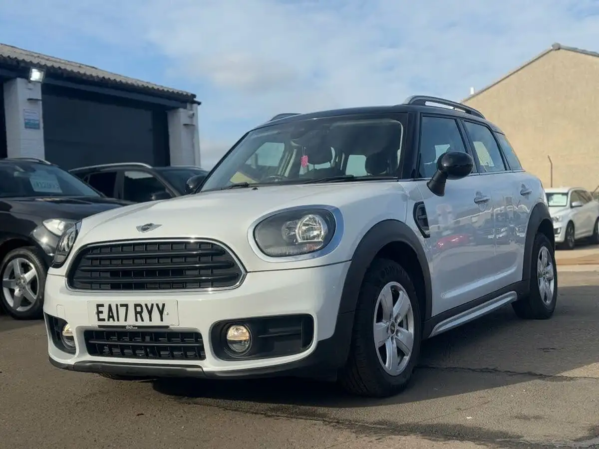 2017-mini-countryman-20td-cooper-d-ss-auto-big-3