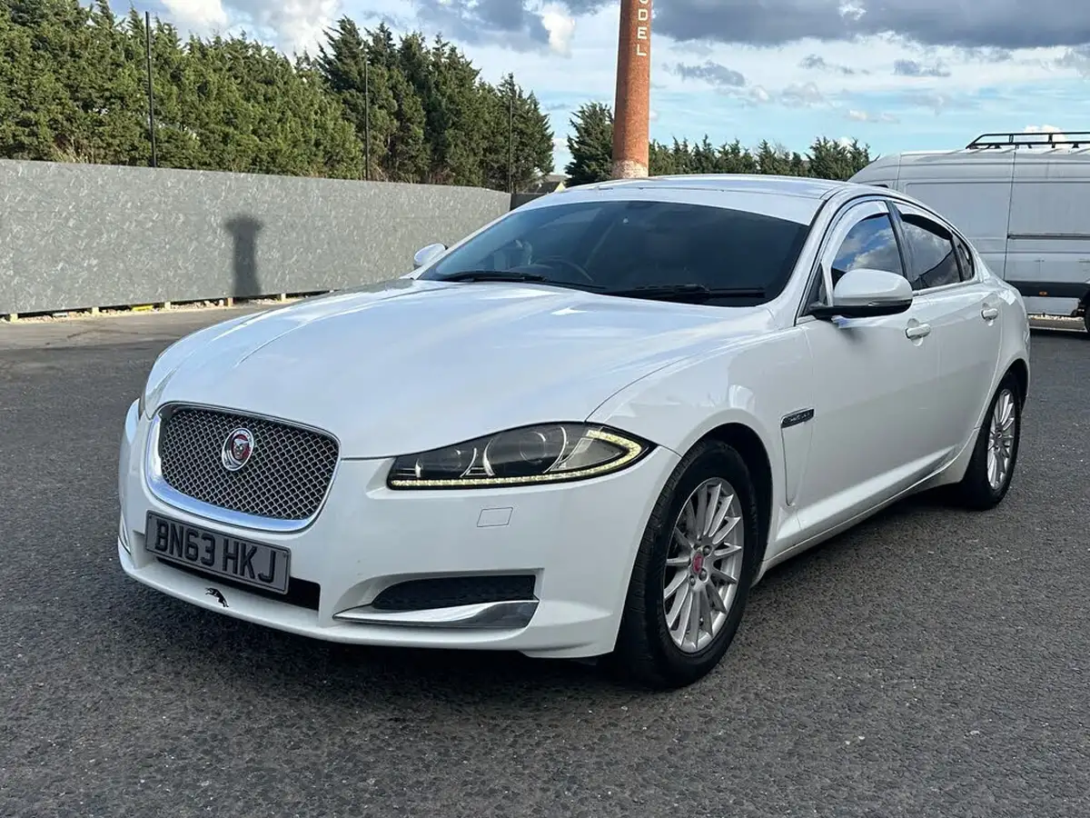 2013-jaguar-xf-22td-se-business-ss-saloon-4d-auto-big-1