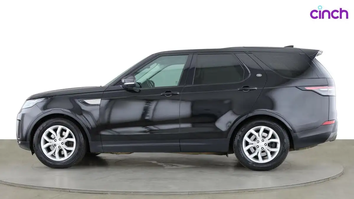 2017-land-rover-discovery-30td6-se-259ps-awd-station-wagon-5d-auto-big-3
