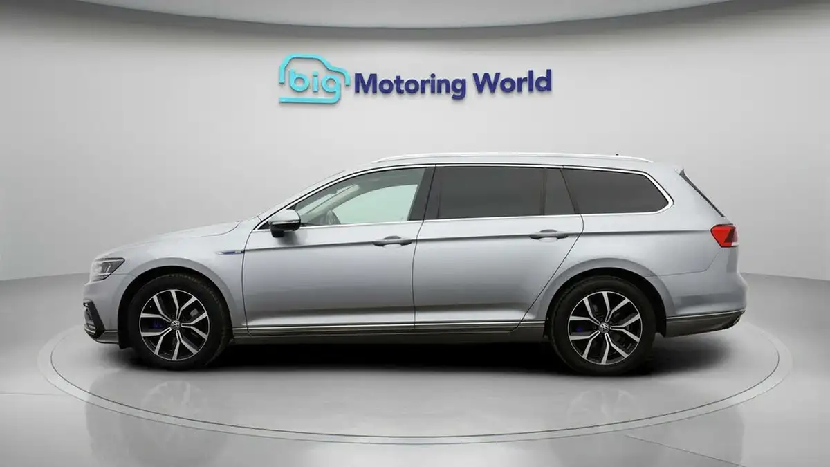 2020-volkswagen-passat-14-tsi-gte-estate-5d-big-3
