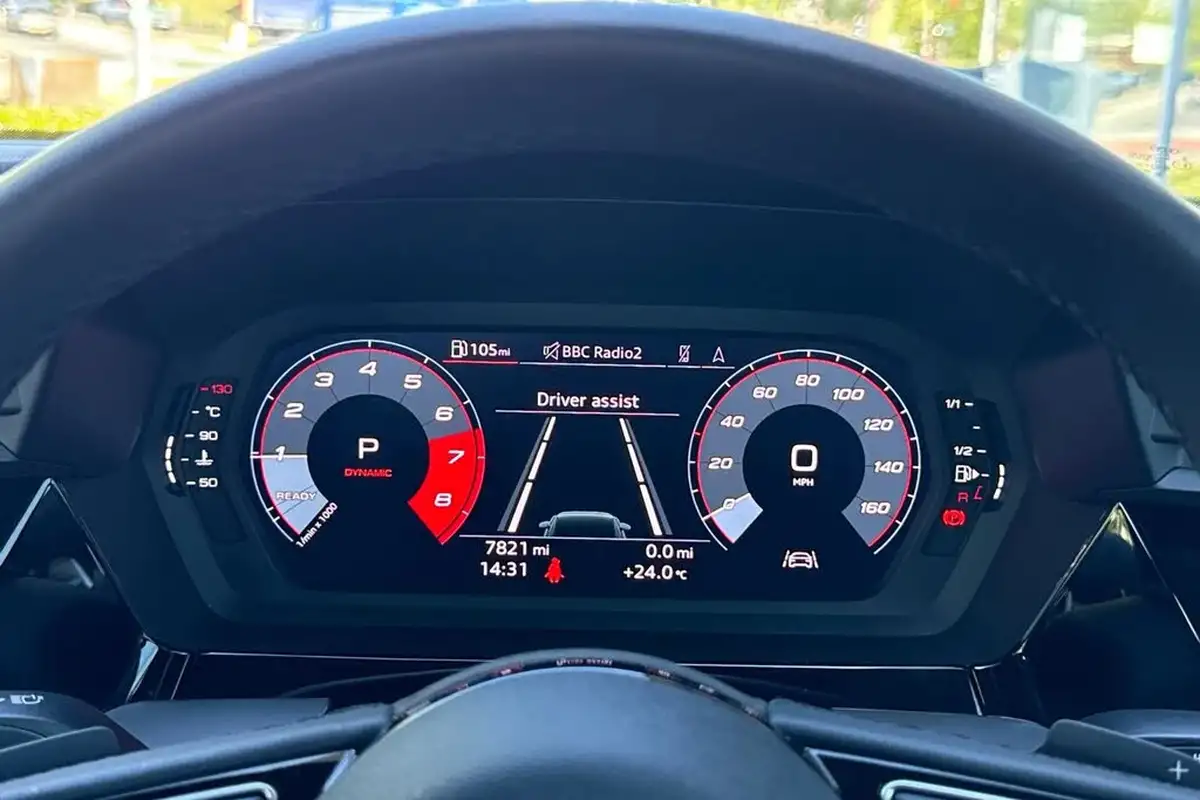 2023-audi-a3-15-35-tfsi-sportback-5d-s-tronic-big-33