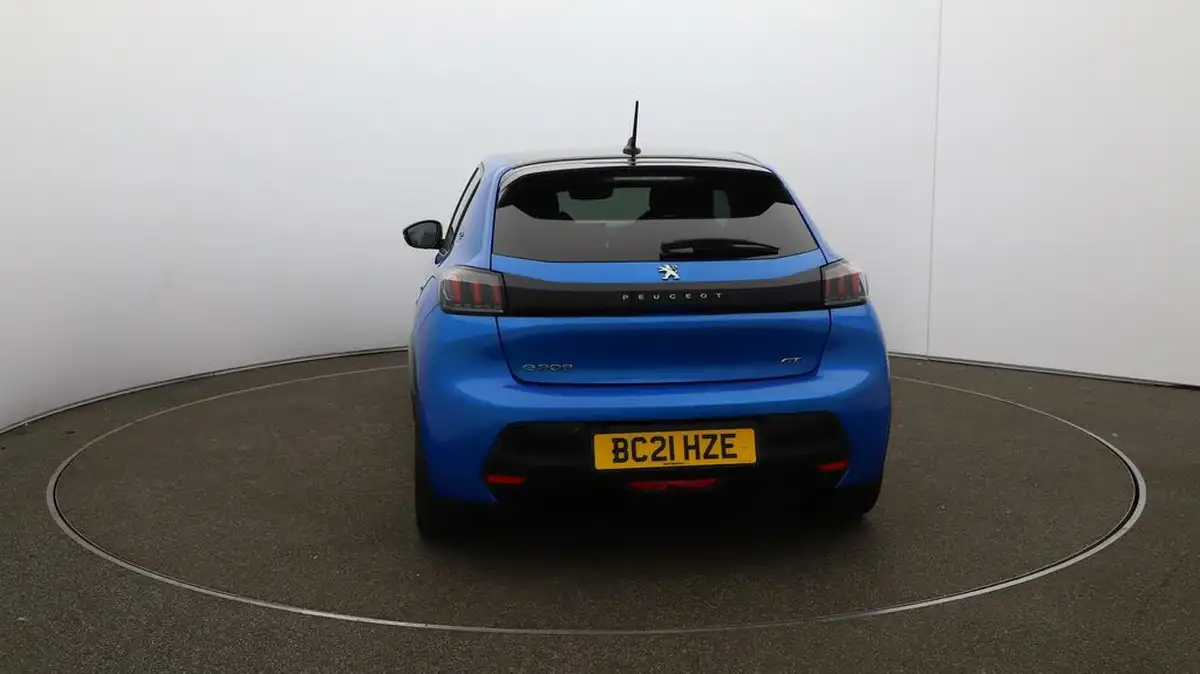2021-peugeot-208-e-gt-50kwh-big-52