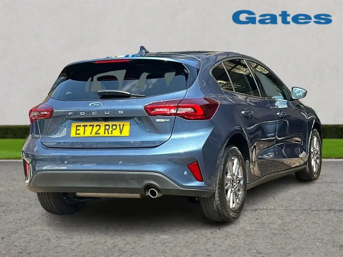 2022-ford-focus-10t-titanium-125ps-hybrid-mhev-hatchback-powershift-big-6