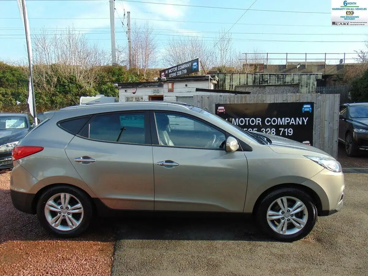 2011-hyundai-ix35-17td-premium-big-0