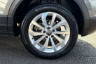 2022-volkswagen-t-roc-10-tsi-life-small-10