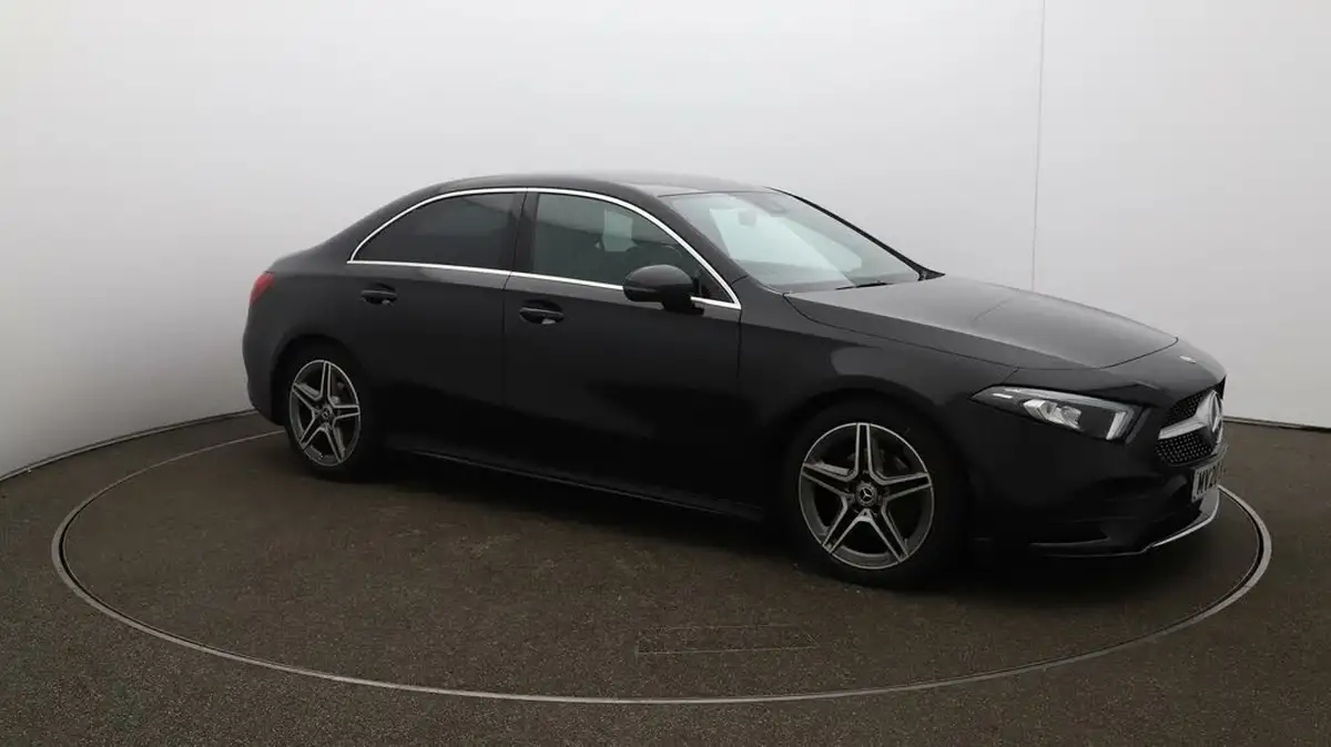 2020-mercedes-benz-a-class-15d-a180d-amg-line-saloon-4d-7g-dct-big-36