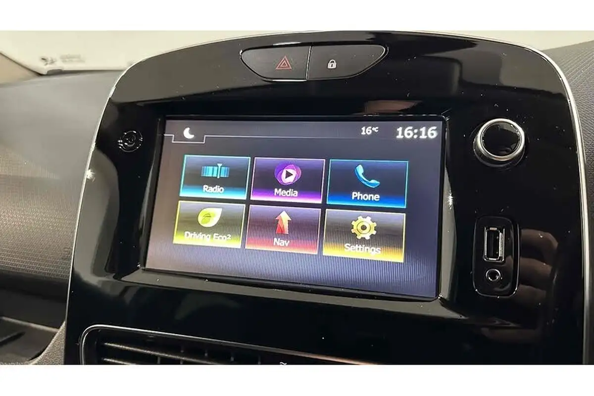 2019-renault-clio-09-tce-iconic-90ps-big-31