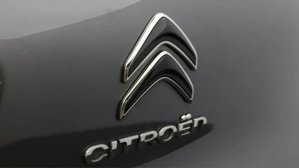 2022-citroen-c3-12-puretech-shine-plus-83ps-ss-big-19