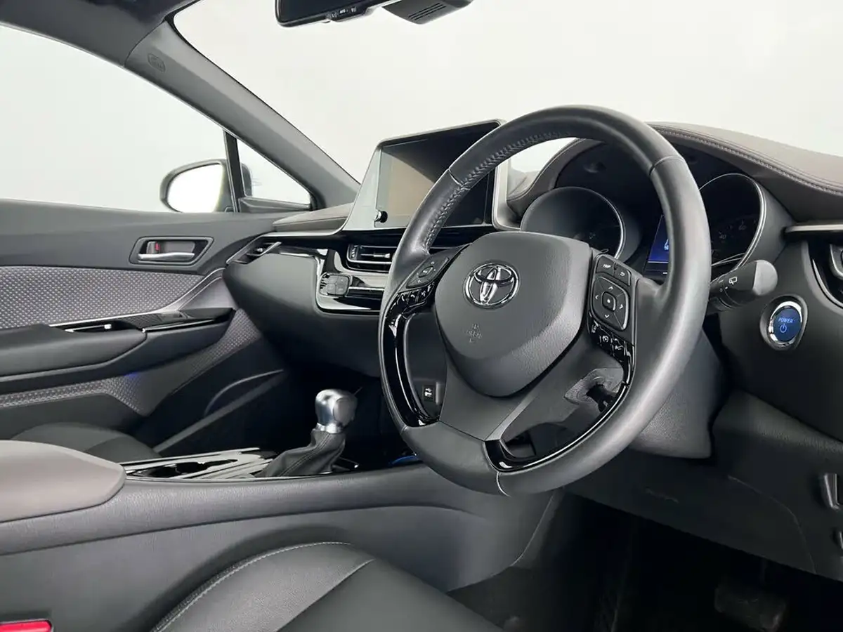 2022-toyota-c-hr-18-vvt-i-excel-big-12