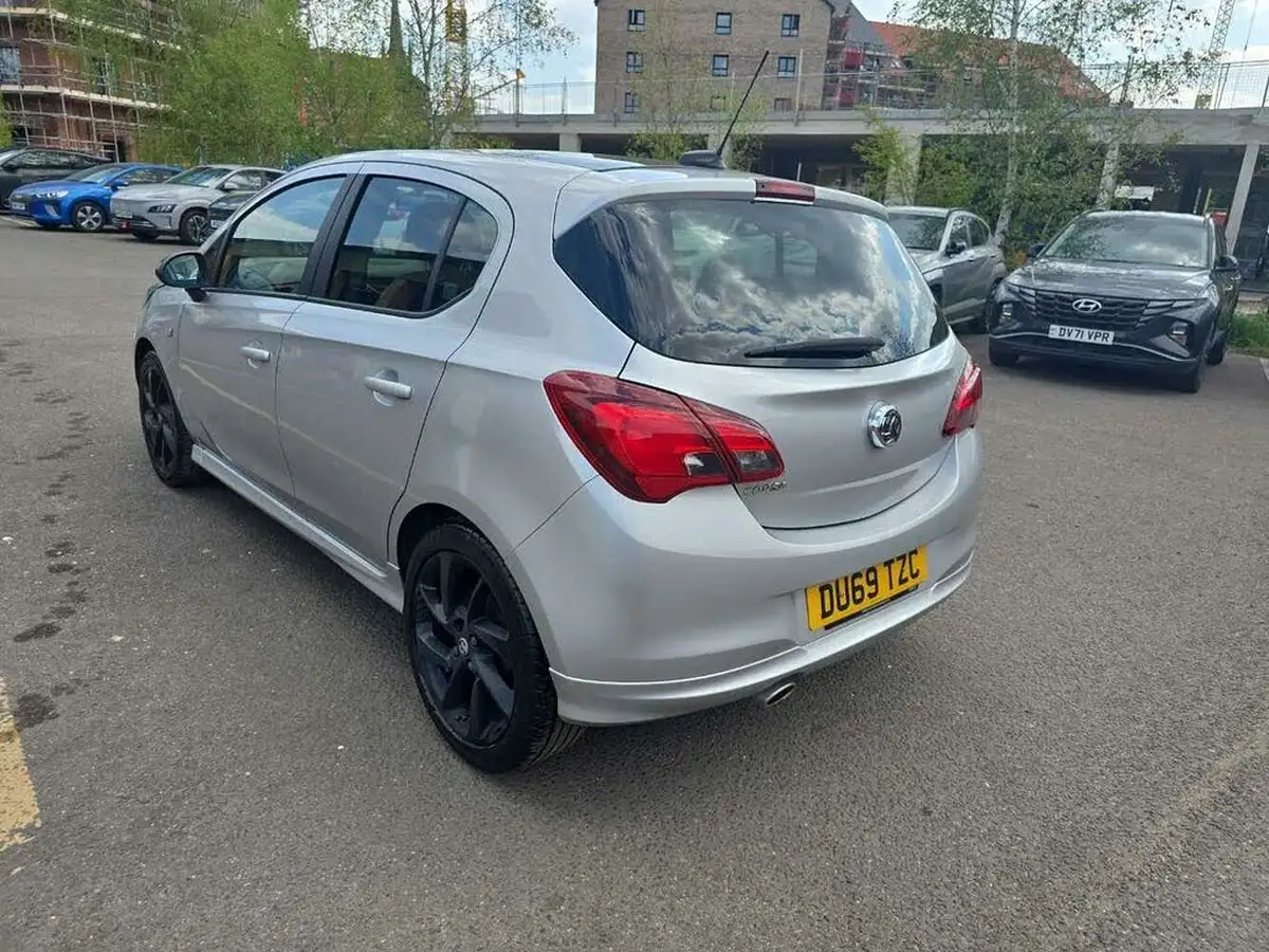 2019-vauxhall-corsa-14i-sri-vx-line-nav-black-90ps-5d-big-2