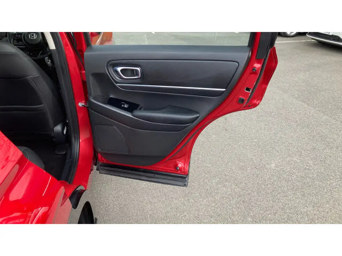 2022-honda-hr-v-15-i-mmd-advance-big-28