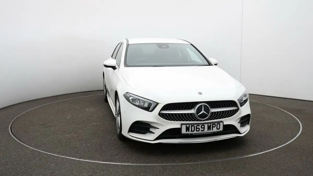 2020-mercedes-benz-a-class-13-a200-amg-line-executive-hatchback-5d-big-34