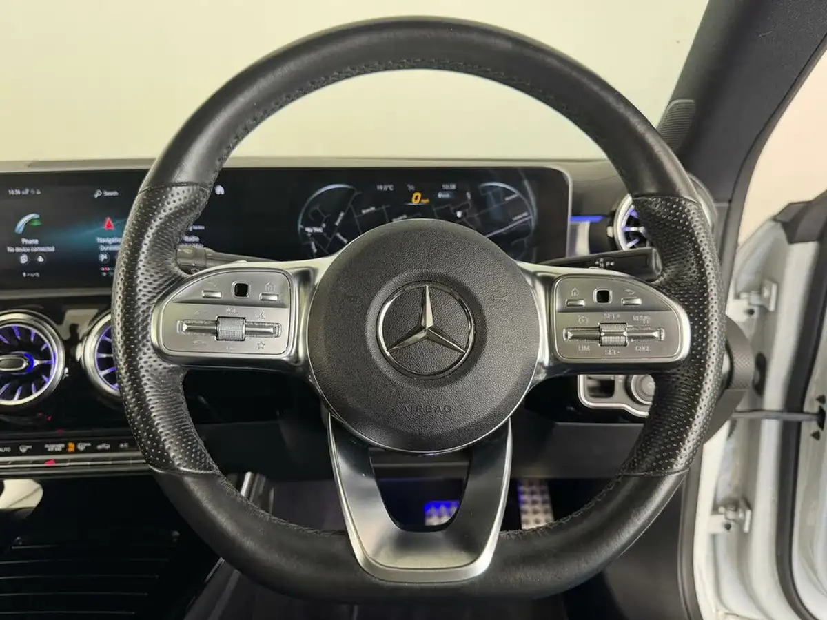 2021-mercedes-benz-cla-13-cla-180-amg-line-premium-plus-coupe-4d-big-55