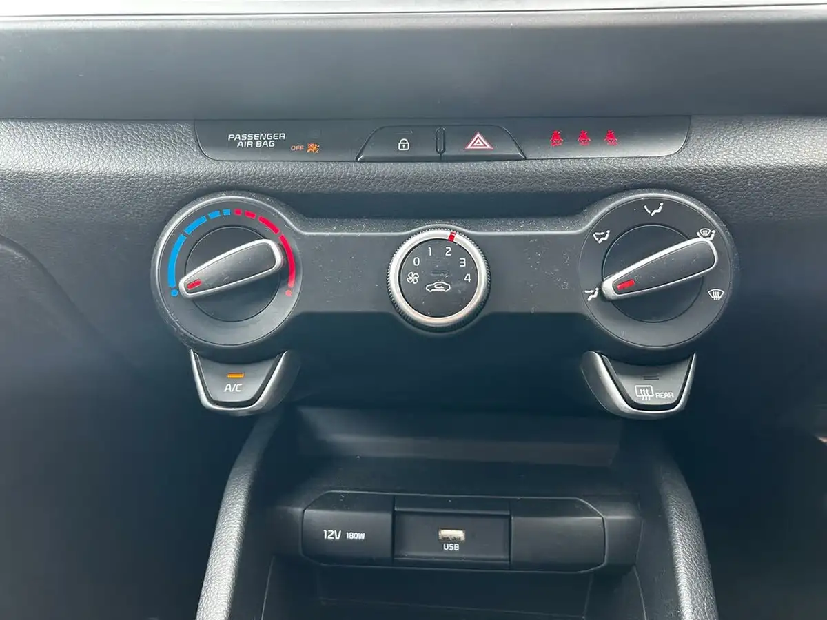 2024-kia-stonic-10-t-gdi-2-98bhp-dct-big-13