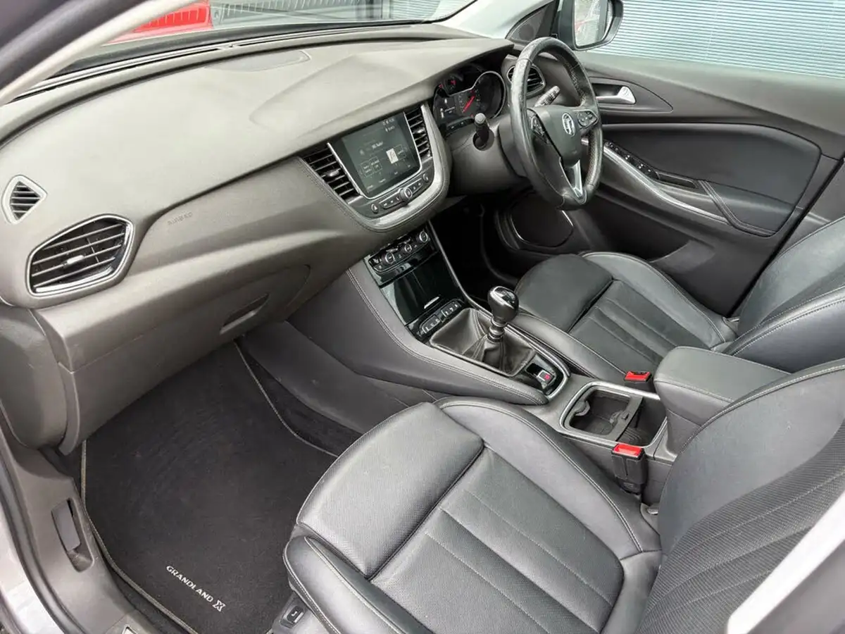 2019-vauxhall-grandland-x-15td-elite-nav-ss-blueinjection-big-9