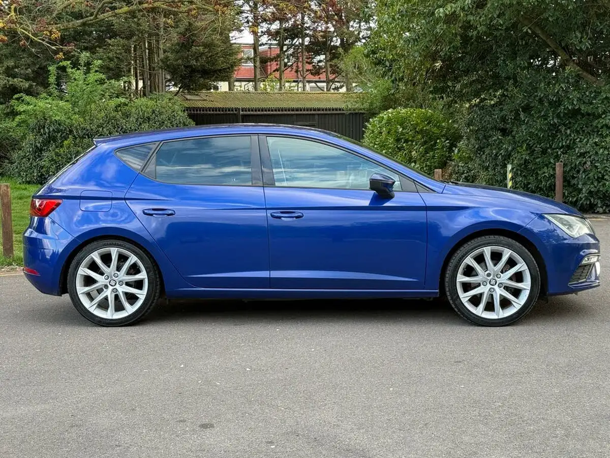 2017-seat-leon-14-ecotsi-fr-technology-hatchback-5d-dsg-big-13