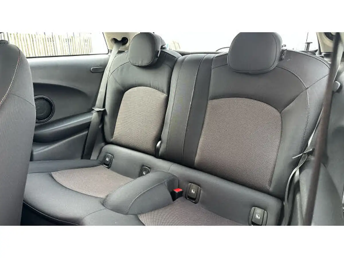 2022-mini-cooper-15-cooper-classic-premium-plus-hatchback-3d-auto-big-11