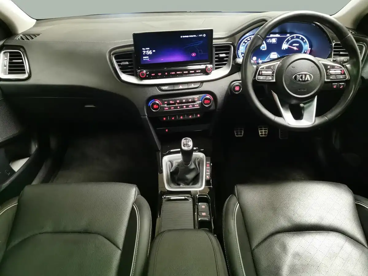 2021-kia-xceed-15-t-gdi-4-big-7