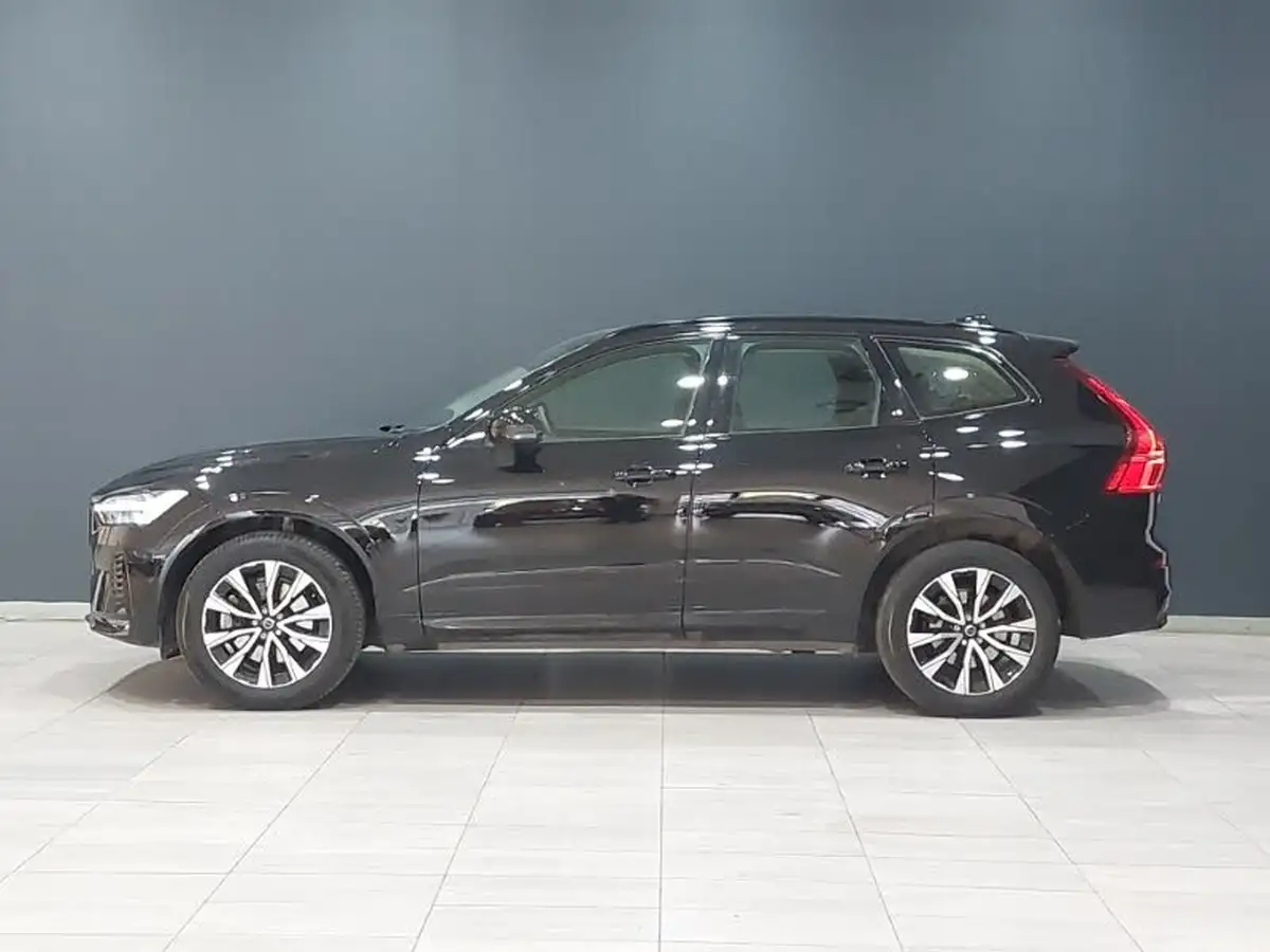 2023-volvo-xc60-20-b5-plus-big-3