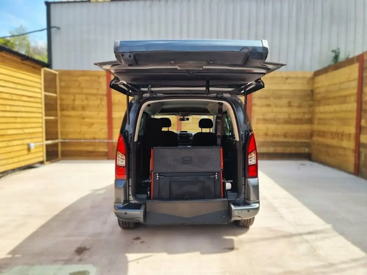 2018-peugeot-partner-big-14