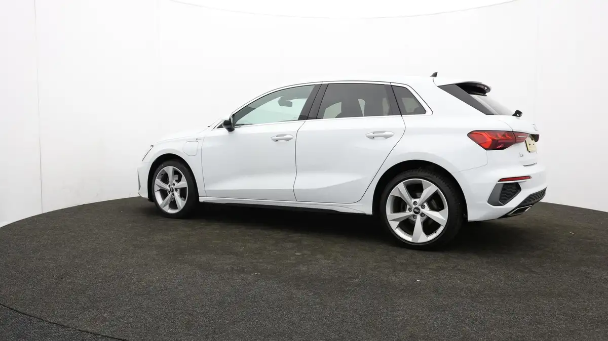 2021-audi-a3-14-40-tfsi-e-s-line-big-65