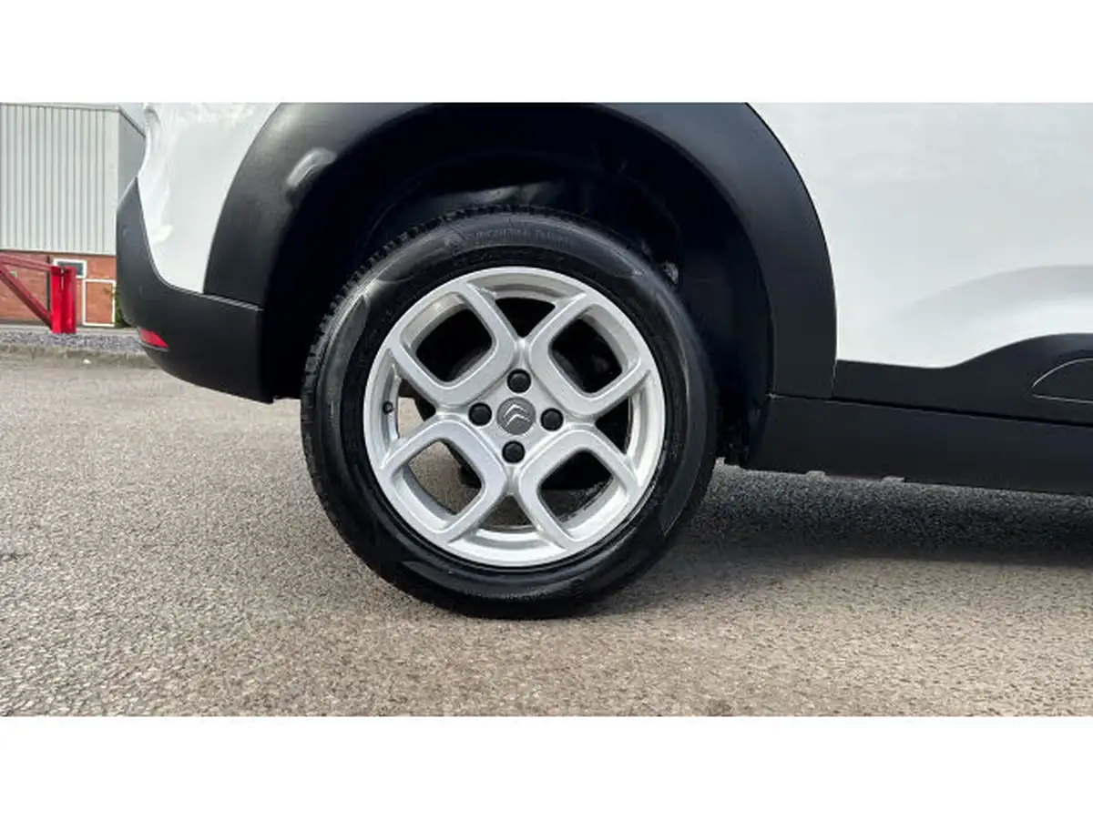 2019-citroen-c4-cactus-12-puretech-feel-110ps-big-6