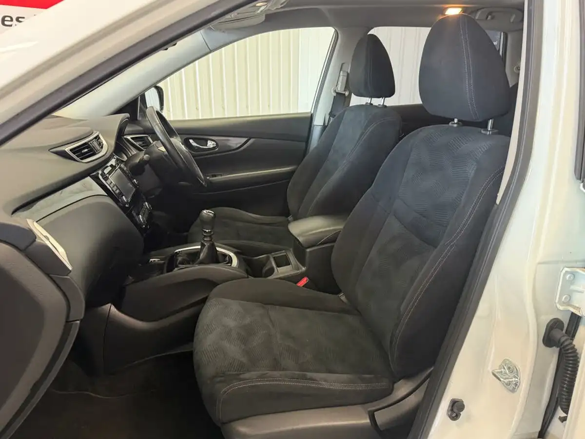 2016-nissan-x-trail-16dci-n-tec-7-seat-big-10