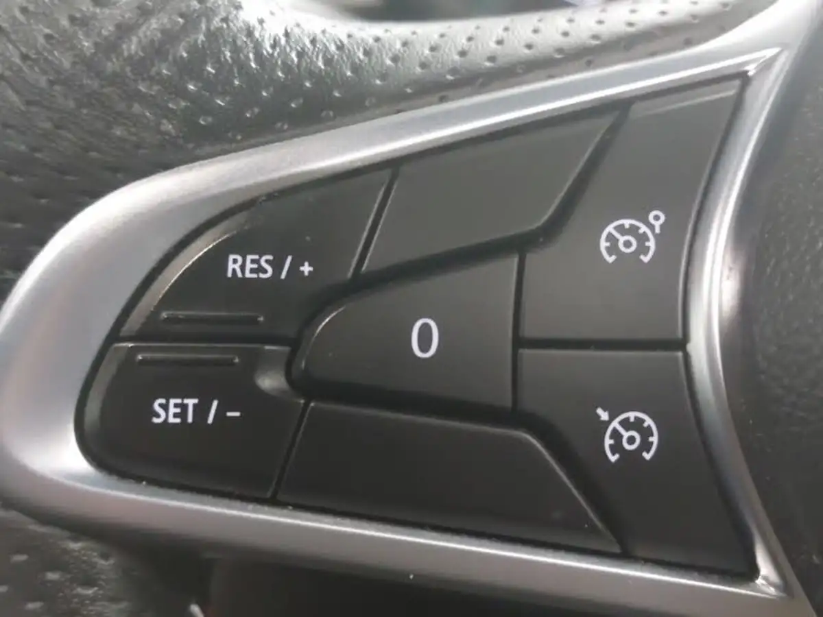 2021-renault-captur-13-tce-rs-line-big-11