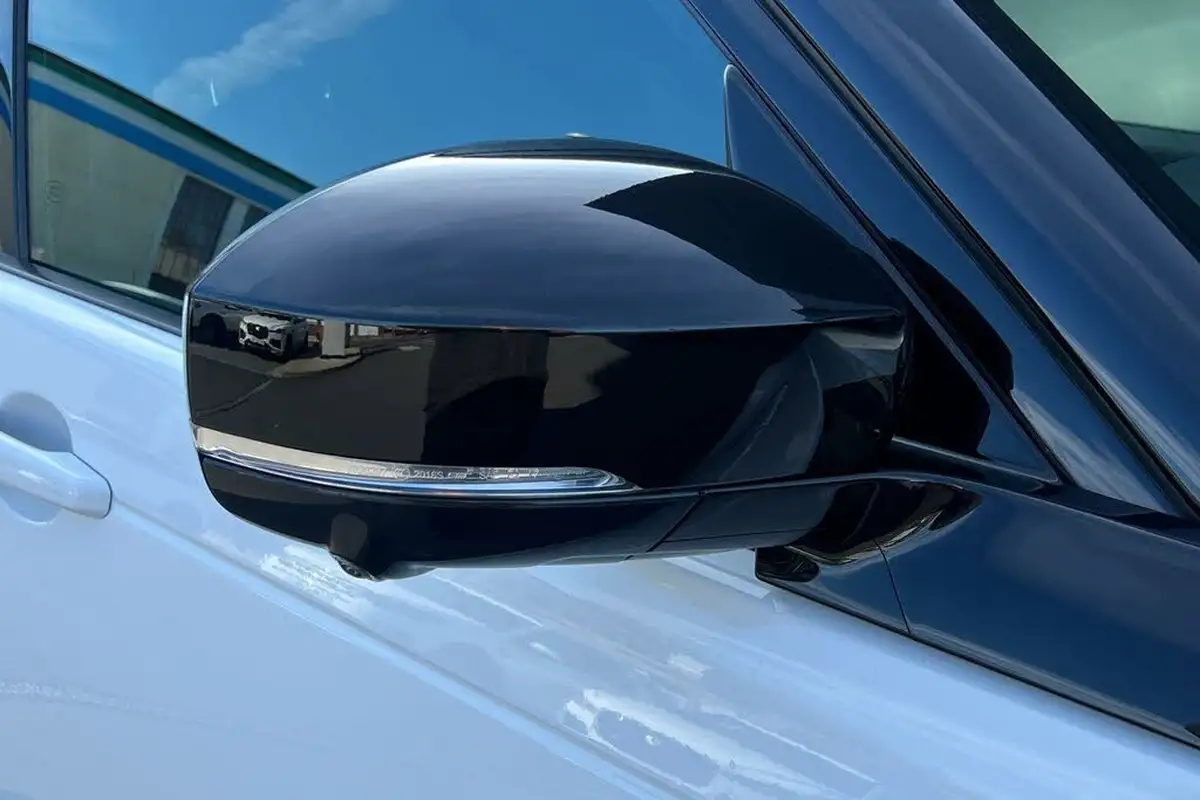 2024-land-rover-discovery-30-d300-commercial-dynamic-hse-big-59