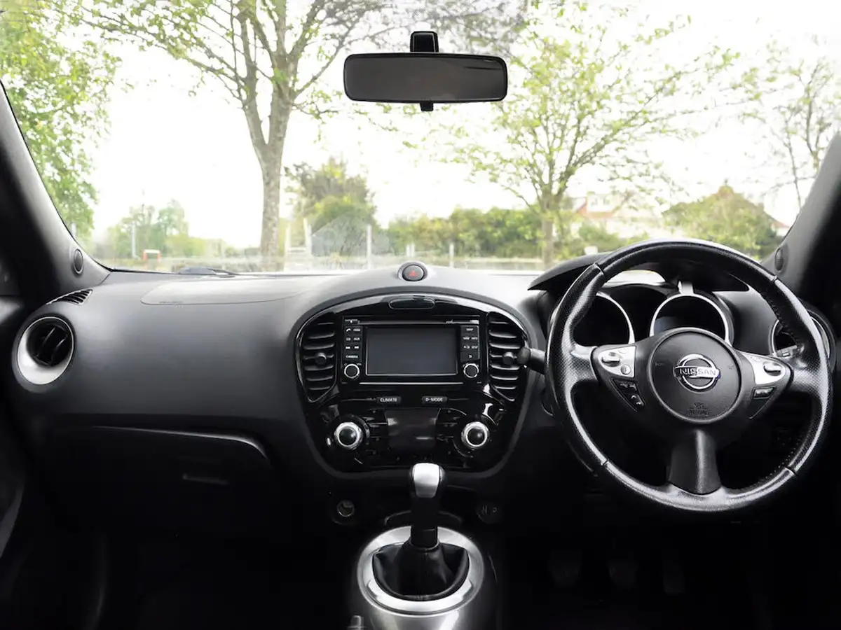 2013-nissan-juke-16-acenta-premium-big-13